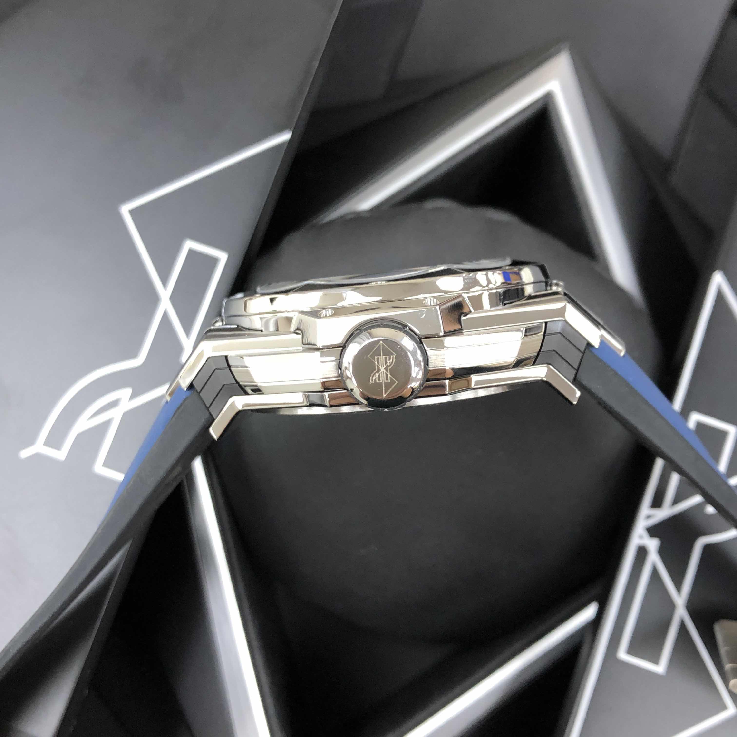 Hublot 418.NX.5107.RX.MXM20 BIG BANG Automatic Titanium