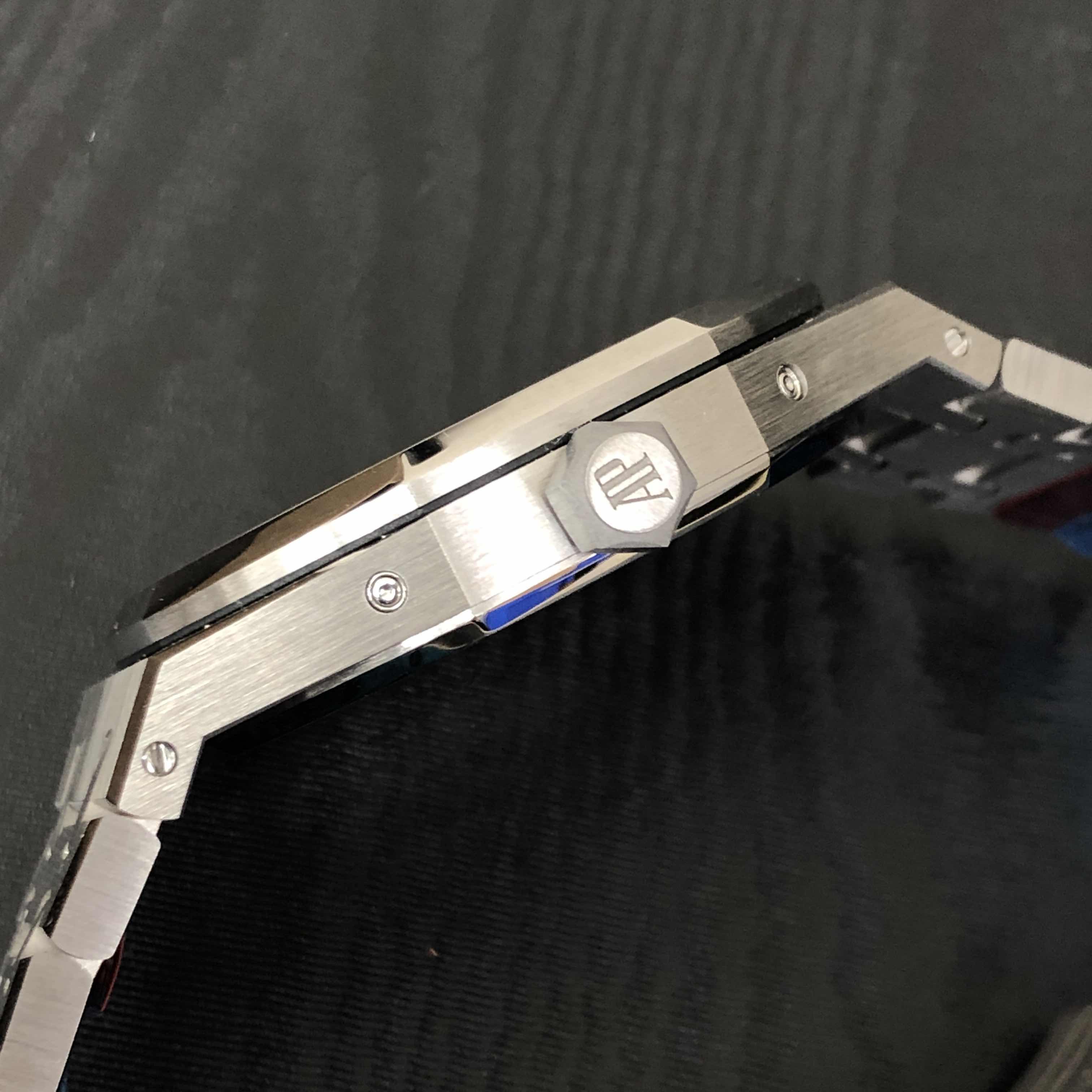 Audemars Piguet 26609TI.OO.1220TI.01 ROYAL OAK Automatic Titanium