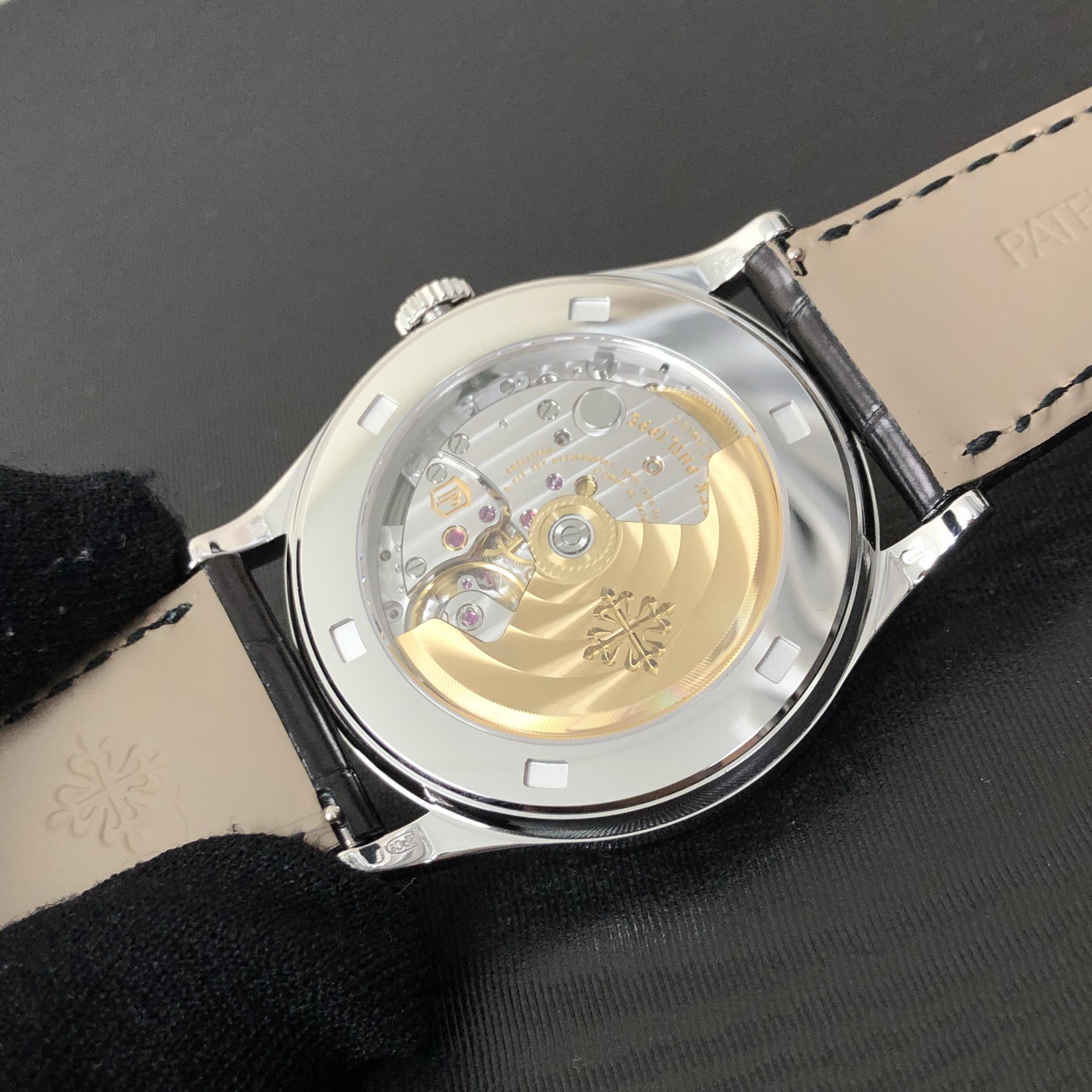 Patek Philippe 5297G-001 CALATRAVA Automatic 18kt White Gold & Diamond