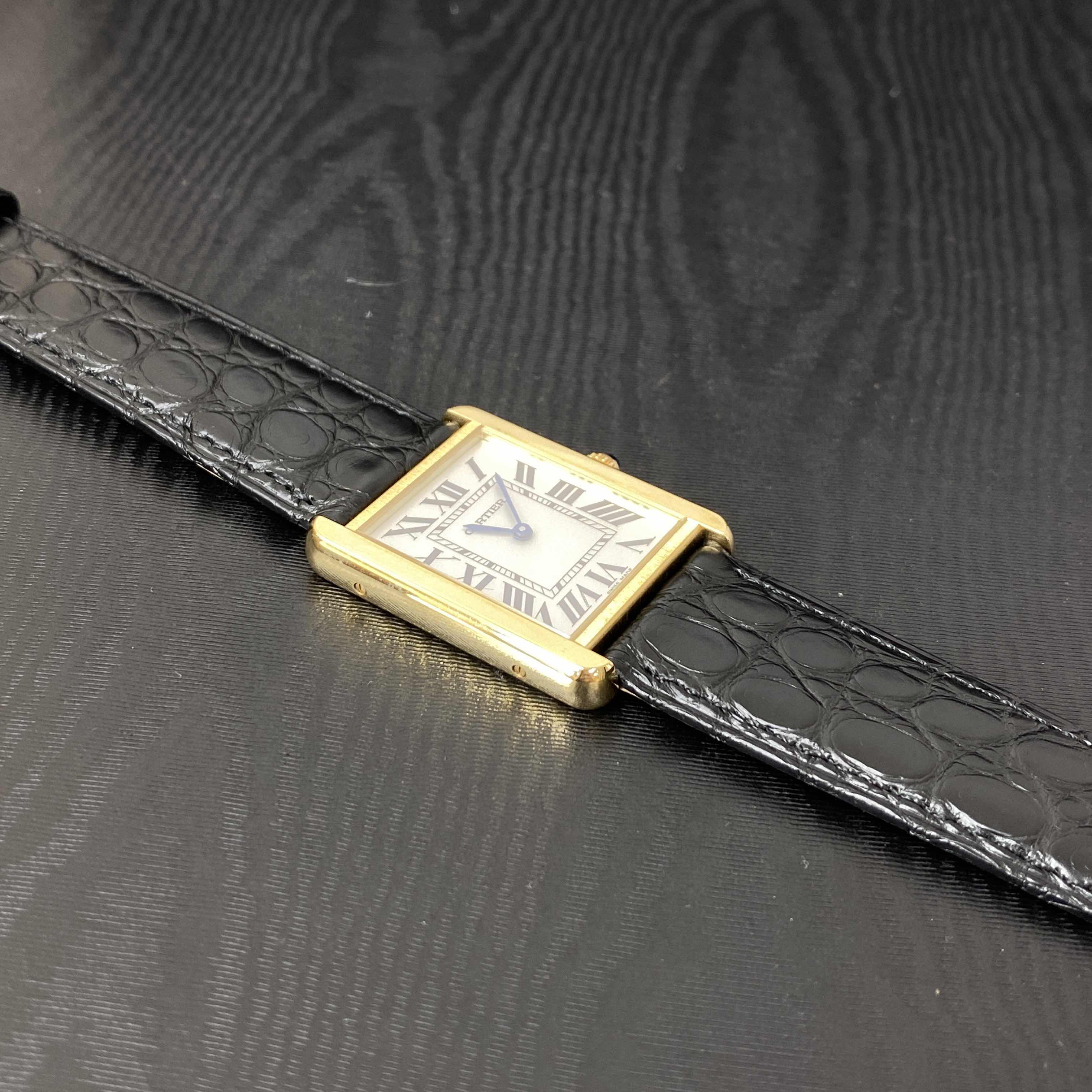 Cartier W5200004 TANK Quartz 18kt Yellow Gold