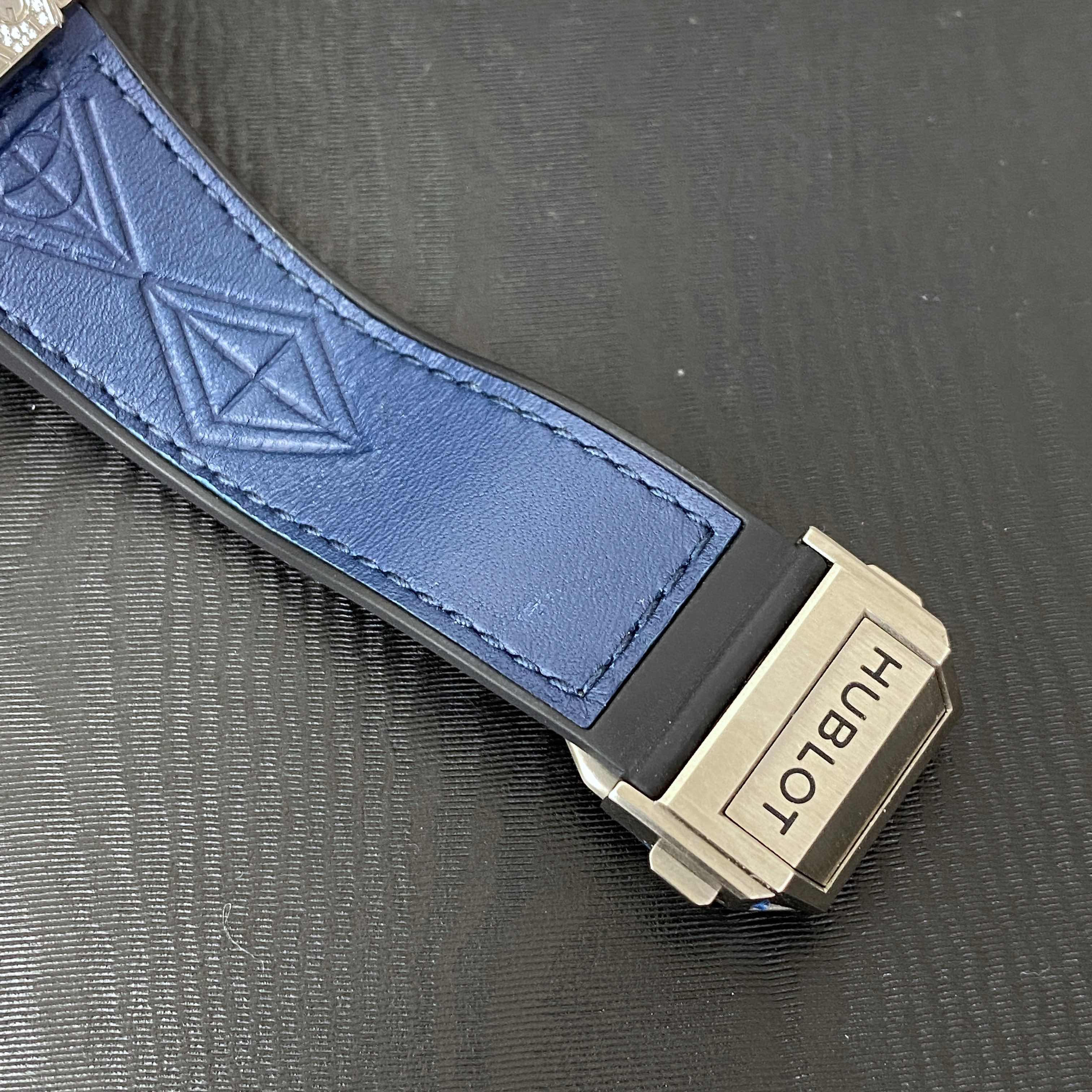Hublot 415.NX.7179.VR.1704.MXM18 BIG BANG Automatic Titanium & Diamond