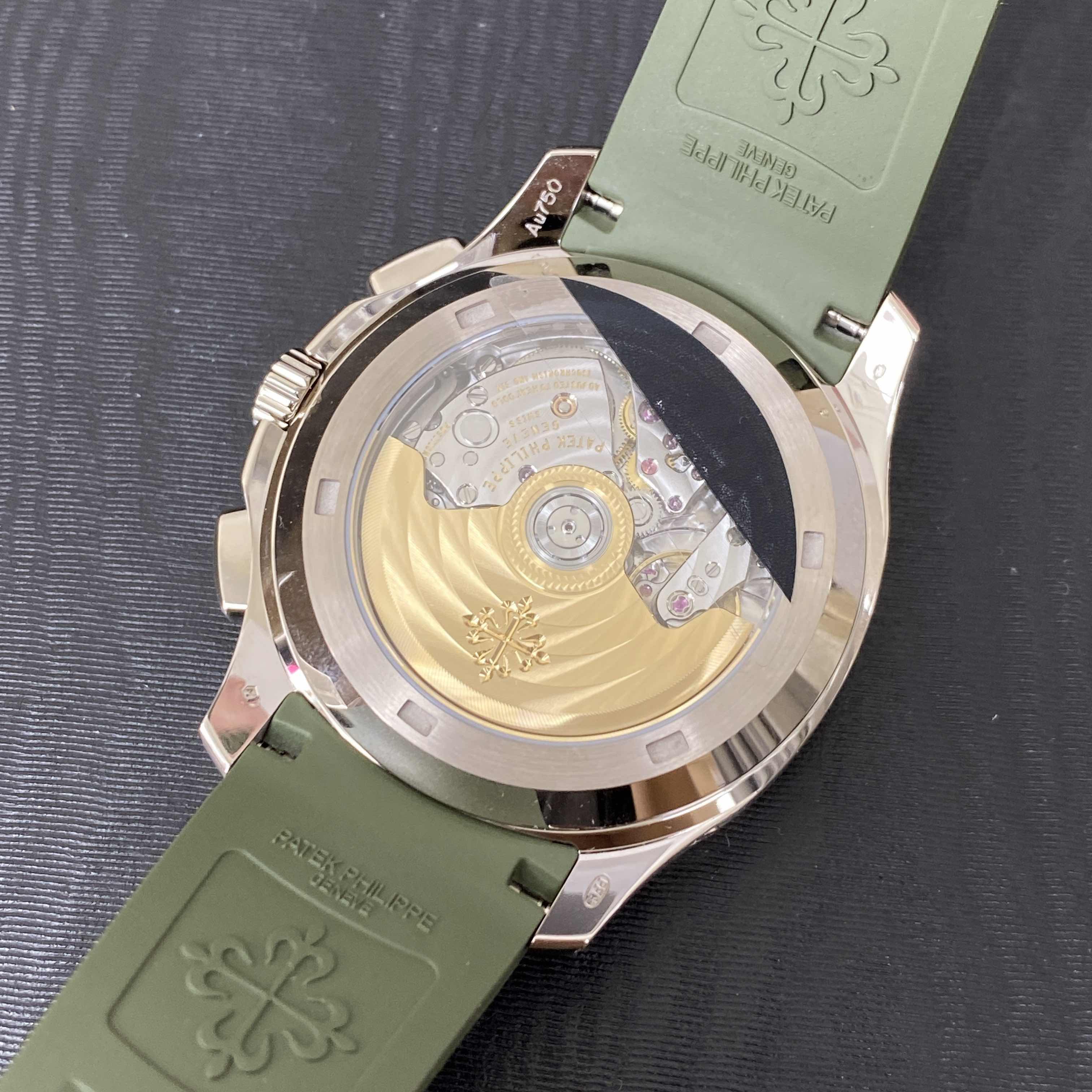 Patek Philippe 5968G-010 AQUANAUT Automatic 18kt White Gold