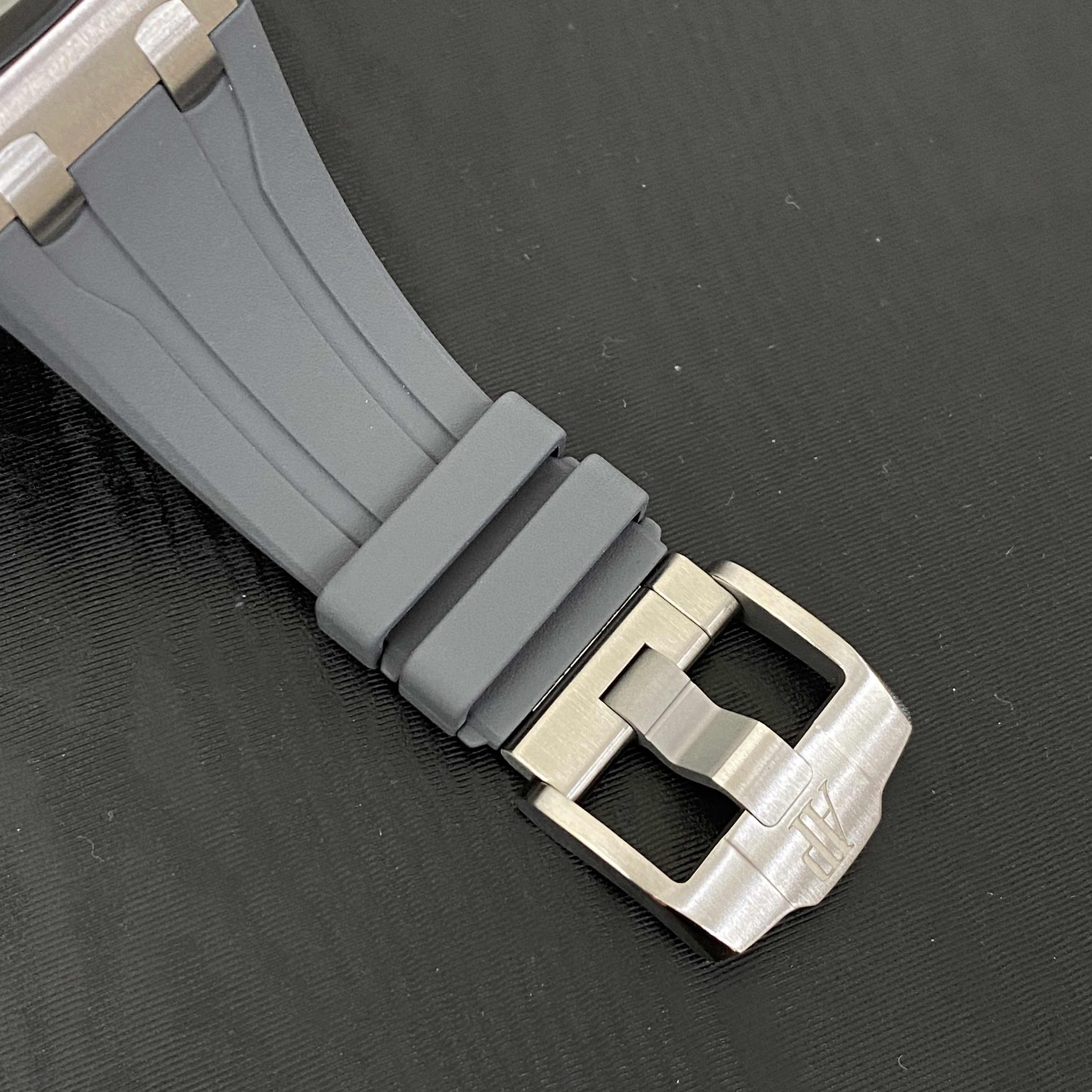 Audemars Piguet 26420IO.OO.A009CA.01 ROYAL OAK OFFSHORE Automatic Titanium