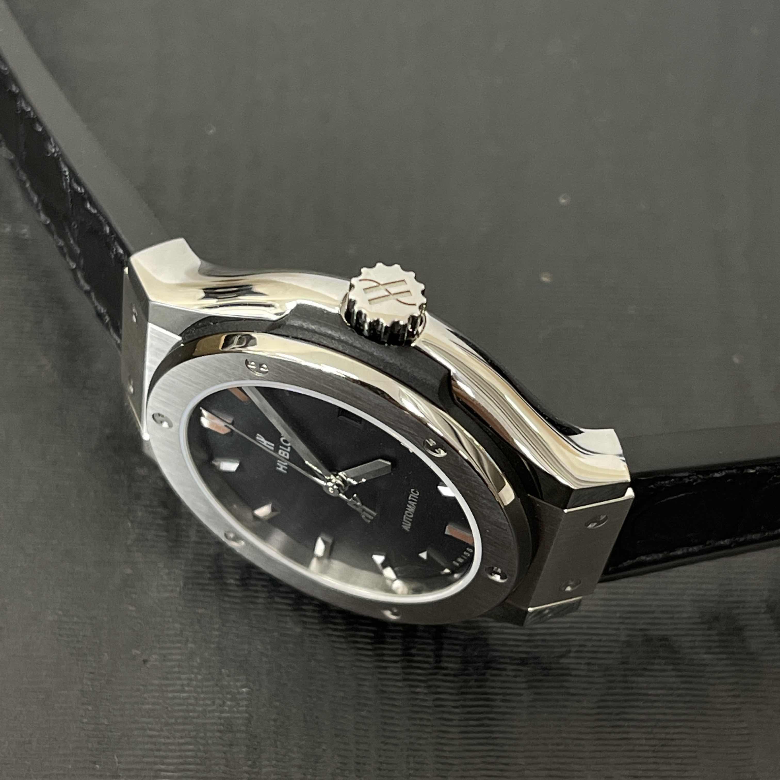 Hublot 582.NX.1170.LR CLASSIC FUSION Automatic Titanium