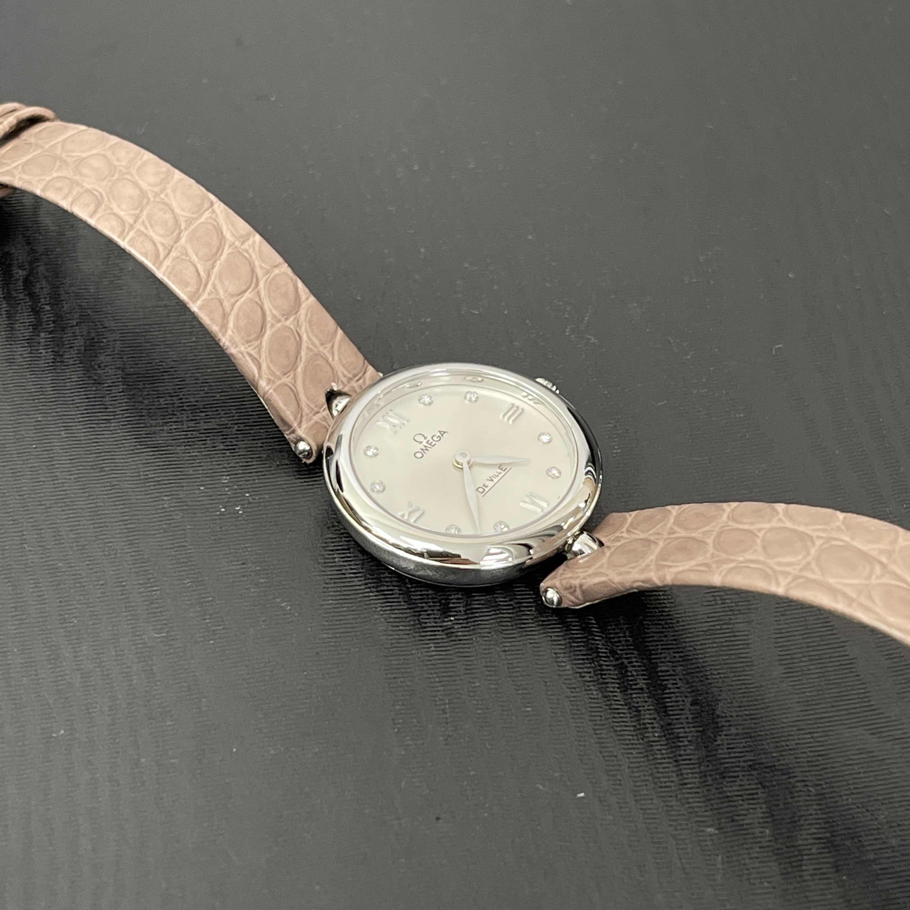Omega 424.13.27.60.52.001 DE VILLE Quartz Stainless Steel